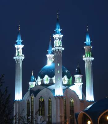 Минареты мечети Кул Шариф высятся над территорией Казанского кремля