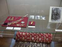 Выставка СЕМЬЯ В ОБЪЕКТИВЕ демонстрировала и личные вещи Ш.Марджани  (800х600, 49Kb) 