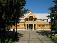 Общий вид музея Тукая в Кырлае (1000х750,  104Kb)